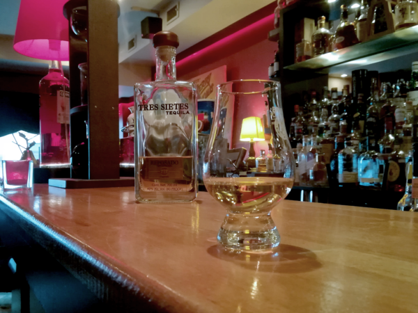 tres sietes 777 ultra premium tequila reposado