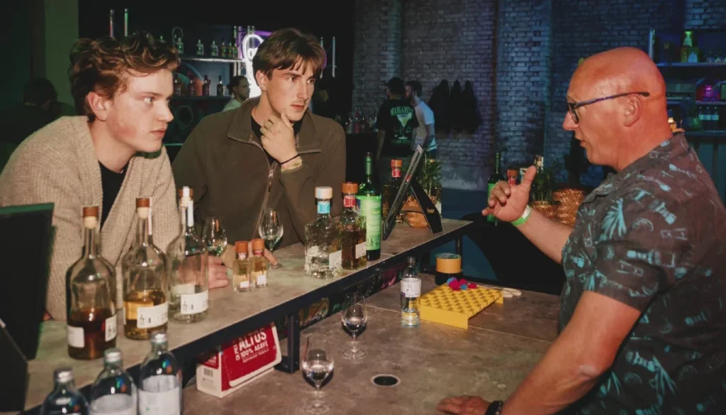 Liebe auf den ersten Sip: Dein Crashkurs für ein erfolgreiches erstes Date mit echtem Mexikanischen Tequila