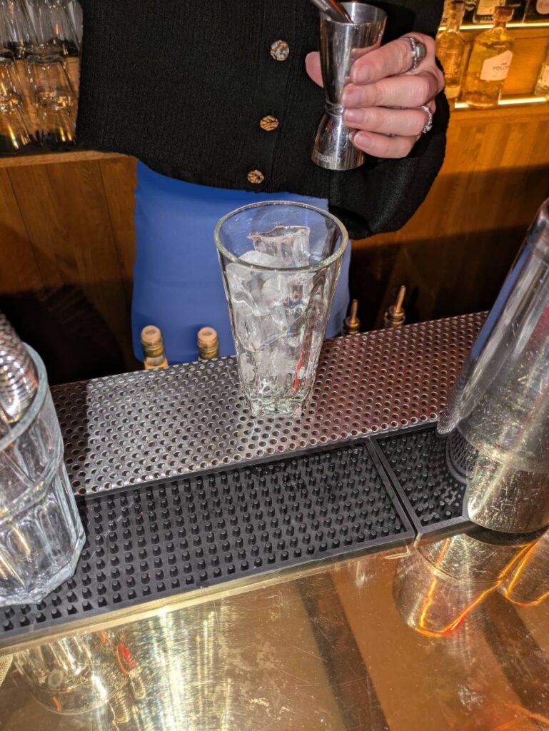 Mezcal Cola: Schritt 1